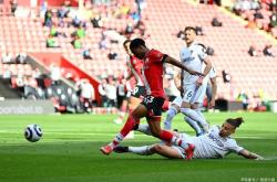 三亿体育体育投注-南安普顿客场告捷，保级形势有所好转