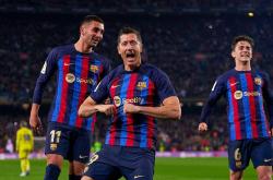 三亿体育体育课程-皇家马德里表现抢眼，击败对手