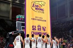 三亿体育体育亚洲官网-关于辽宁男篮球员斗志昂扬，拿下关键胜利的信息