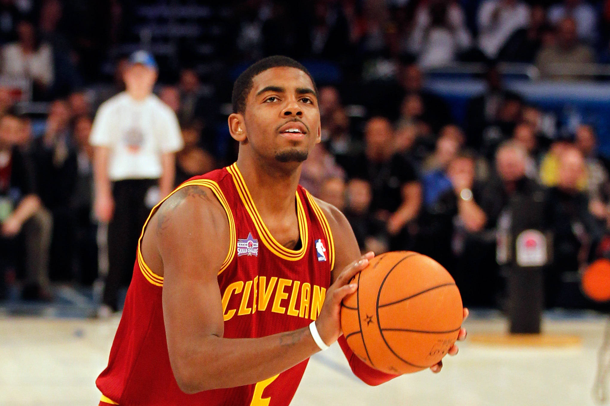 篮网连胜骑士，欧文比赛中一条龙表现炫酷