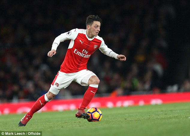 包含皇马主场1-0小胜西班牙人，厄齐尔打破僵局力助球队取胜的词条