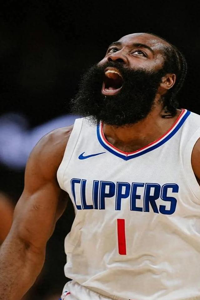 公牛客场不敌雷霆,球队状态低迷难以取胜 公牛客场不敌雷霆,球队状态低迷难以取胜