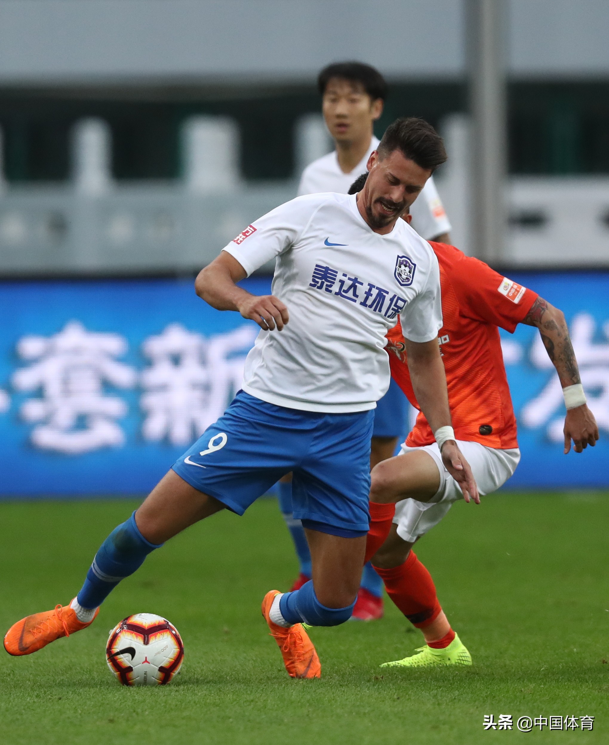 天津泰达队员状态神勇,备战今晚比赛的简单介绍 天津泰达队员状态神勇,备战今晚比赛的简单介绍