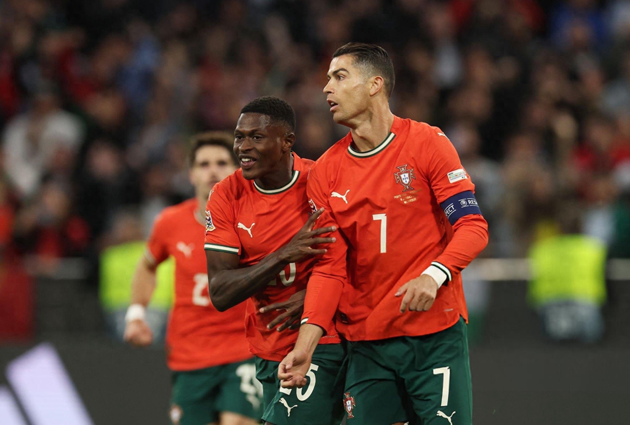 马德里竞技逆转葡萄牙体育,晋级前景看好 马德里竞技逆转葡萄牙体育,晋级前景看好