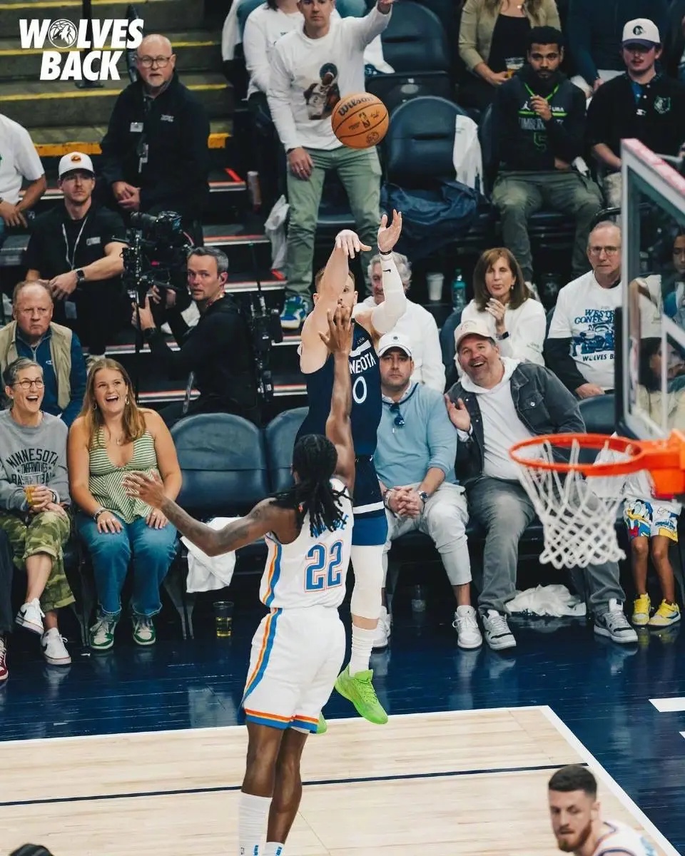 森林狼队后卫连续砍下两双数据